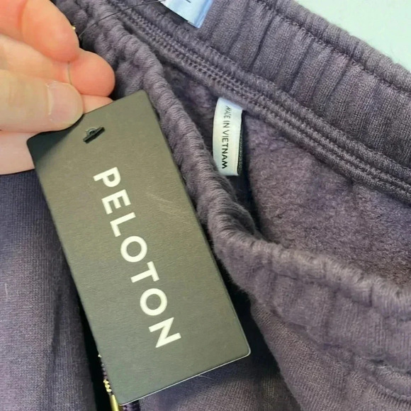 NWT Peloton Chic Jogger Purple - Picture 4 of 5